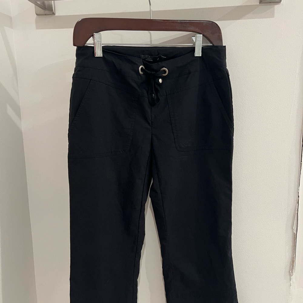 PrAna XS Black Cropped Pants used in good condition